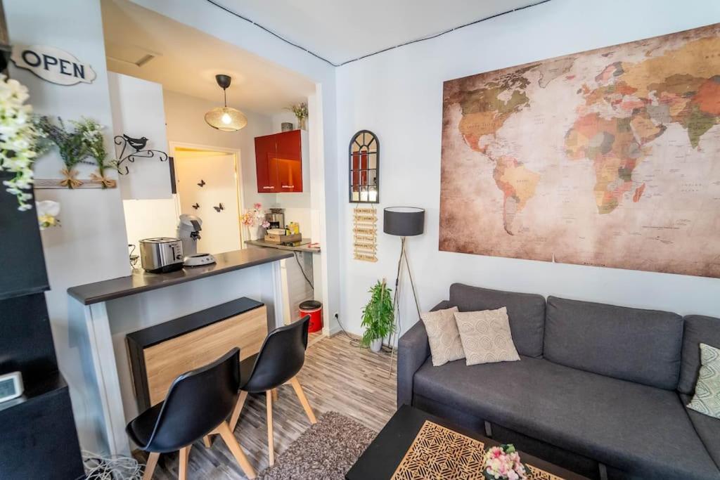 Chant Du Voyage Hypercentre Apartment Blois Exterior photo